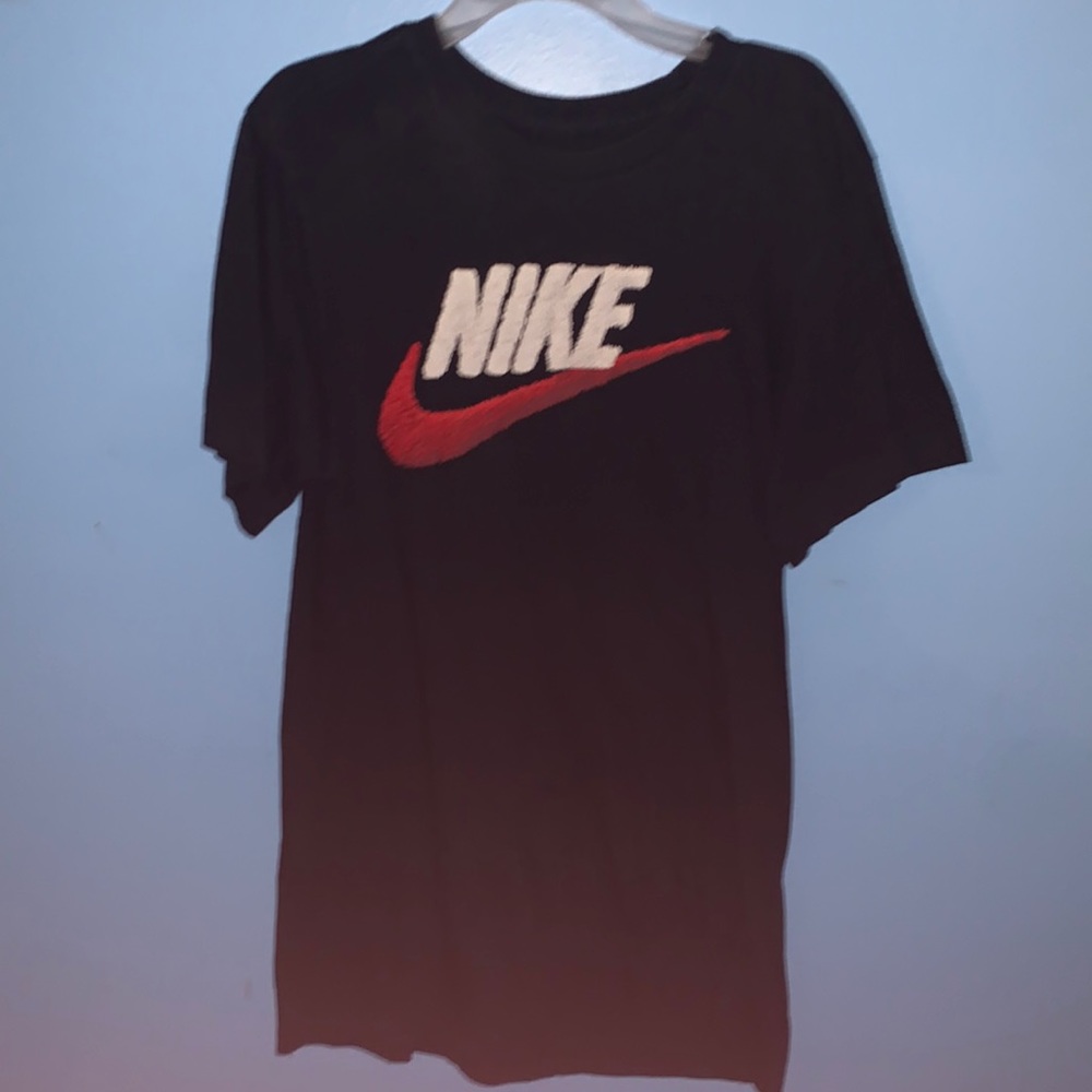 NIKE